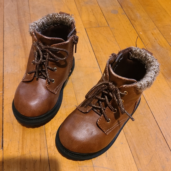 Brown and Black Kids Boots - Picture 4 of 7